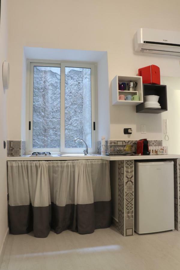 A Tre Passi Dal Duomo Apartment Naples Exterior photo